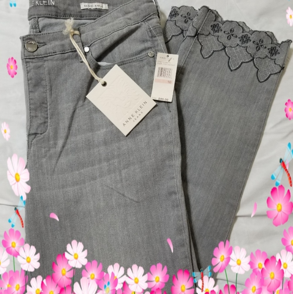 Anne Klein- Skinny Embroidered Gray Jeans SZ 10